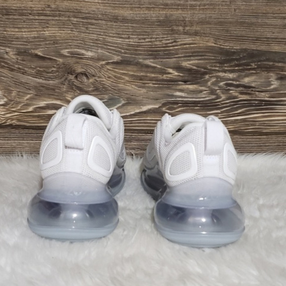 New Nike Air Max 720 Triple White Sneakers - Picture 4 of 8